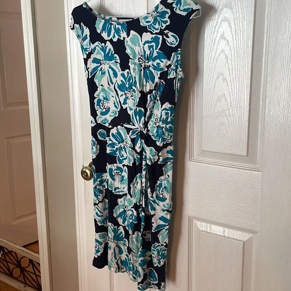 Ann Taylor Loft gorgeous floral dress. Beautiful!!! - Picture 2 of 6